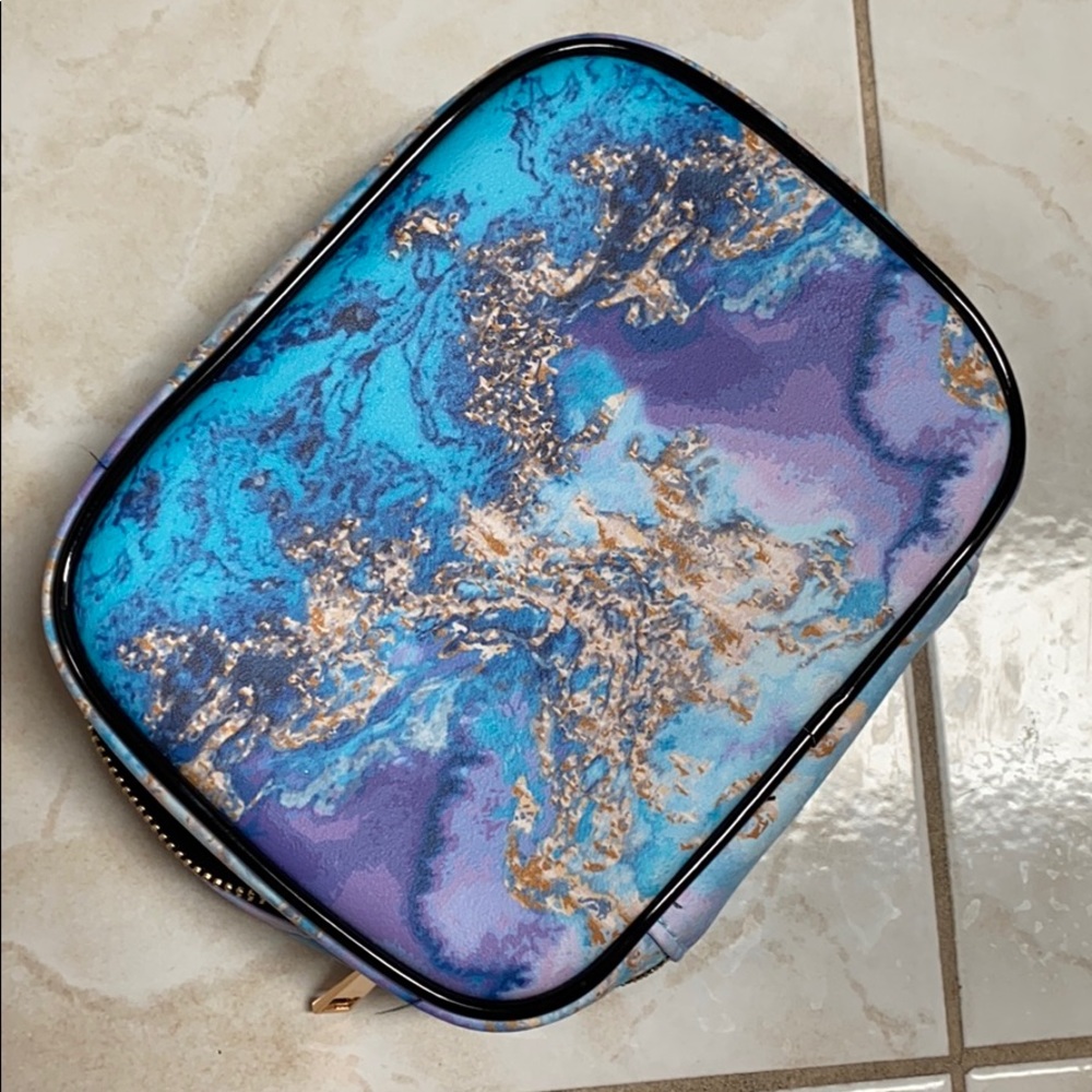 hand bag